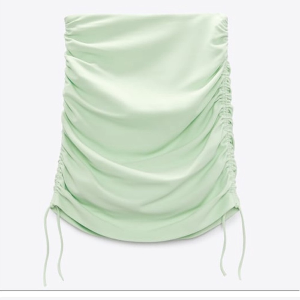 Zara Ruched Mini Skirt! - Picture 4 of 6